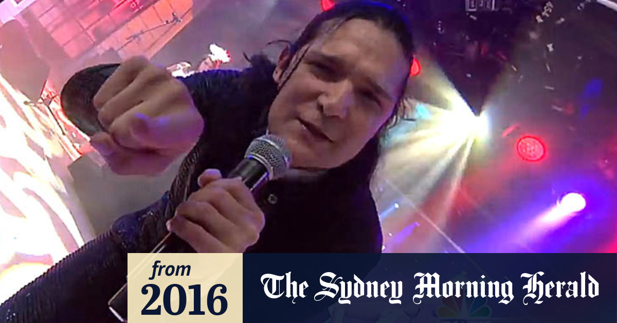 Video Corey Feldman goes viral